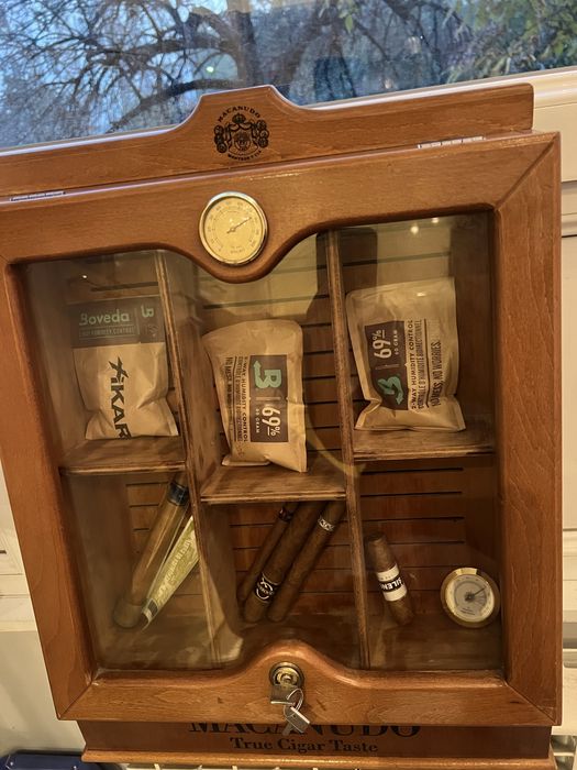 Хумидор / Кутия за пури