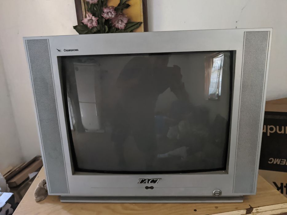 продам 2 телевизора все рабочие