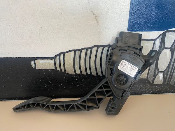 Pedala acceleratie Volvo S60 V60 XC60 2009-2018  31329061