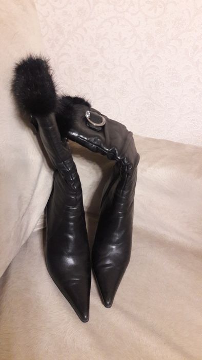 Продам  Красивые сапожки