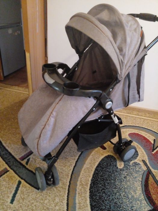 Детская коляска прогулочная