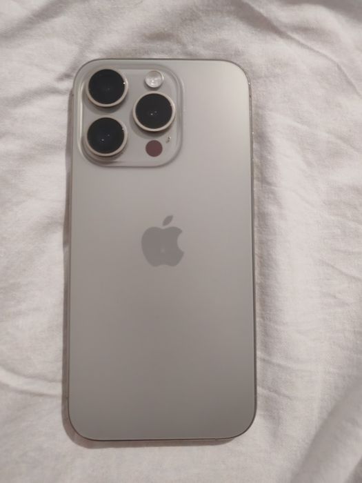 Срочно продам IPhone 15 Pro 128 gb
