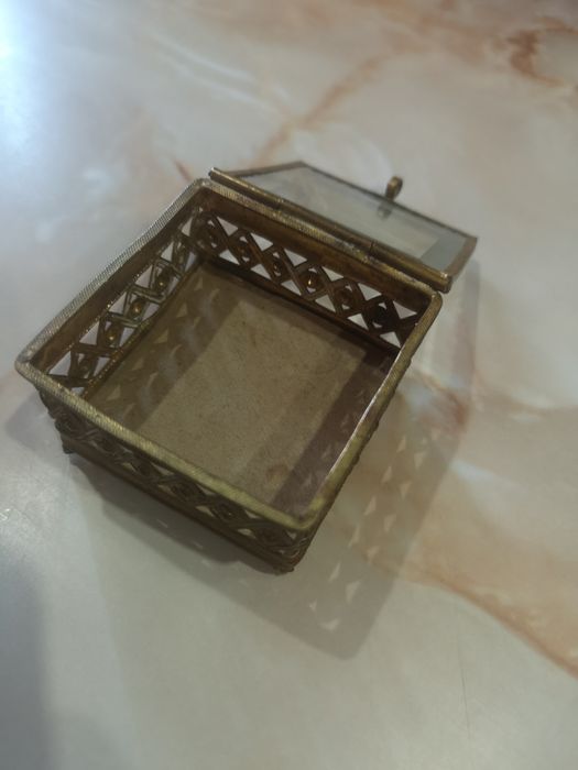 винтидж месингова кутийка за бижута.