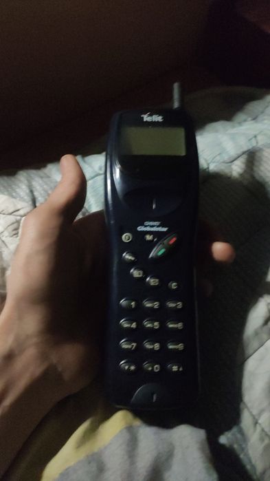 Продам спутниковый телефон telit