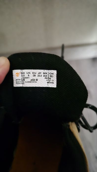 Bocanci Timberland 38