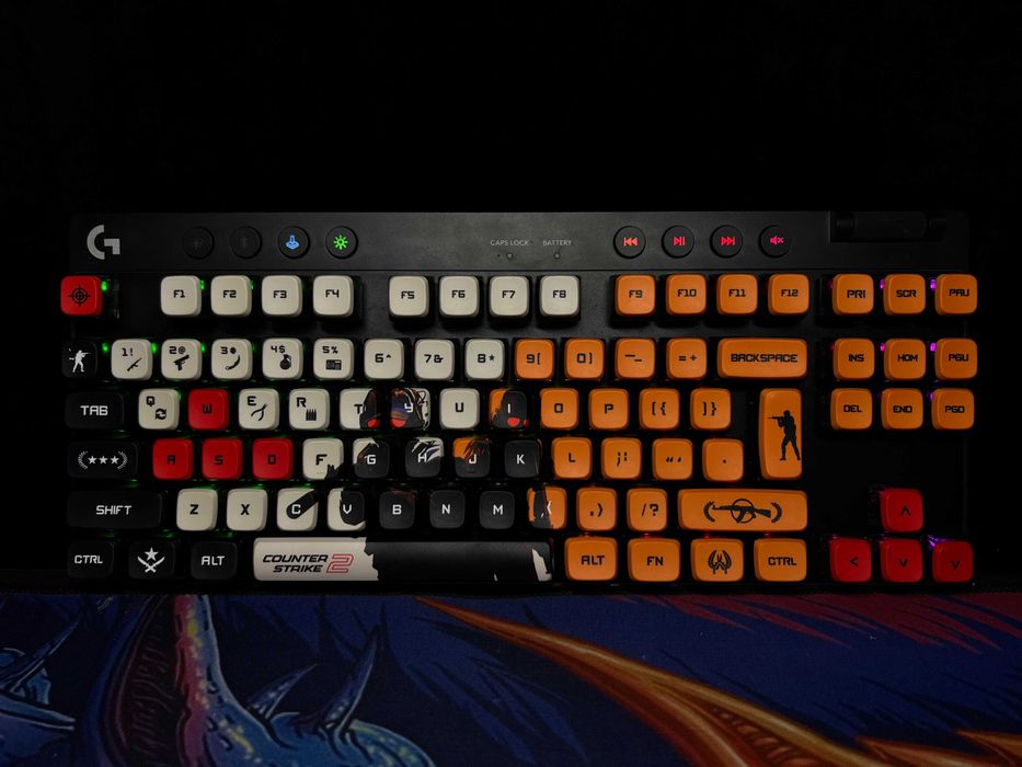 Keycaps-uri cu tema CS2 / Varianta full keyboard si semi keyboard