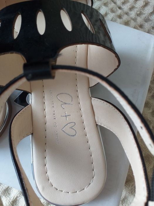 Дамски сандали Anather pair of shoes 38