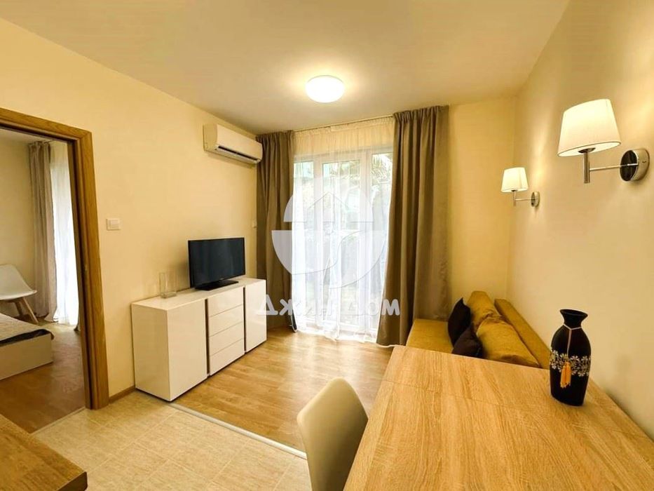 Продава се Двустаен апартамент в к.к. Слънчев бряг - 44 кв.м за 1205 €/кв.м - Снимка #1