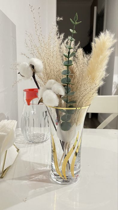 Ваза с сухоцветами