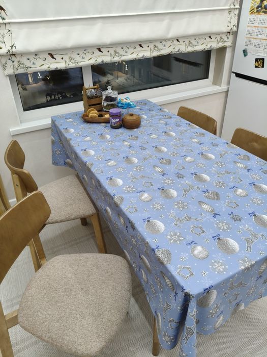 Продам стол со стульями