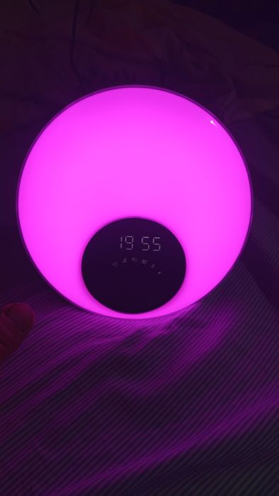 Радио часовник с блутут