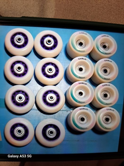 Колела за ролери и ролкови кънки.