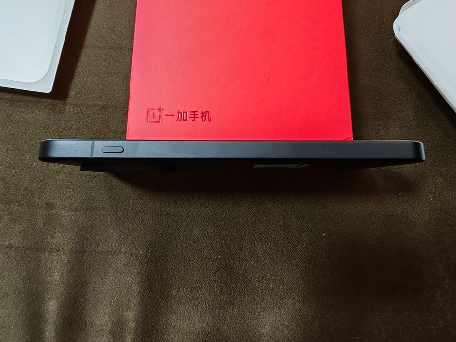 OnePlus 15 12/256 Глобален ром