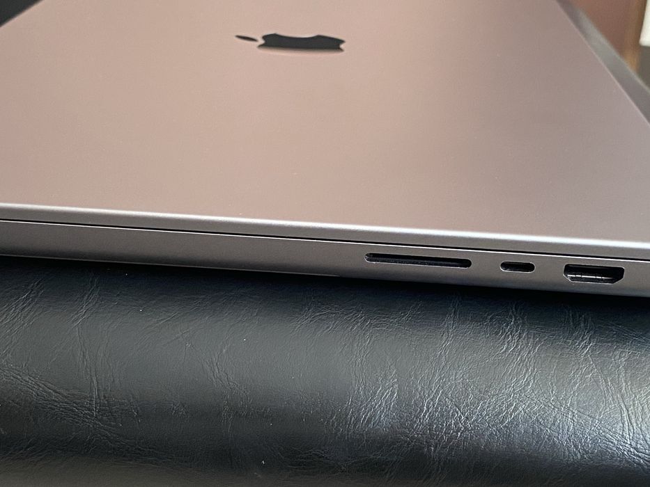 Macbook Pro 16 M2Pro