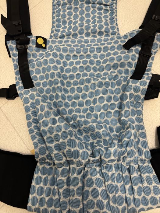 Sistem de purtare pentru bebelusi Luna una - Poarta-ma