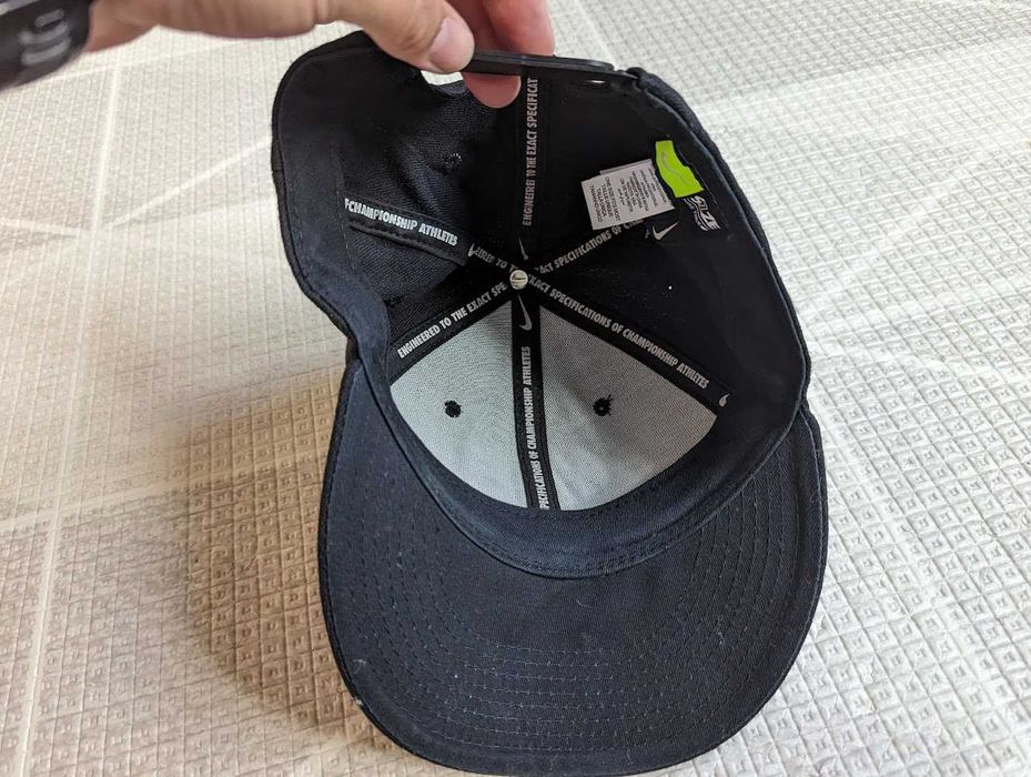 Oригинална шапка Nike нова! 100% вълна!