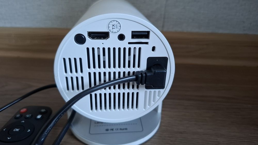 Портативный проектор