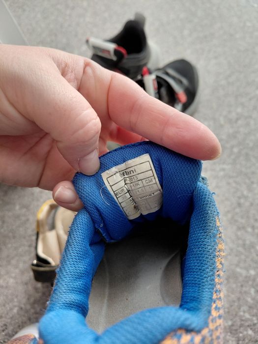 Продам  мокасины