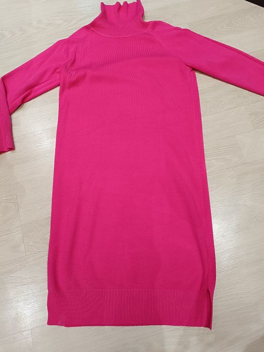 Платье машиной вязки