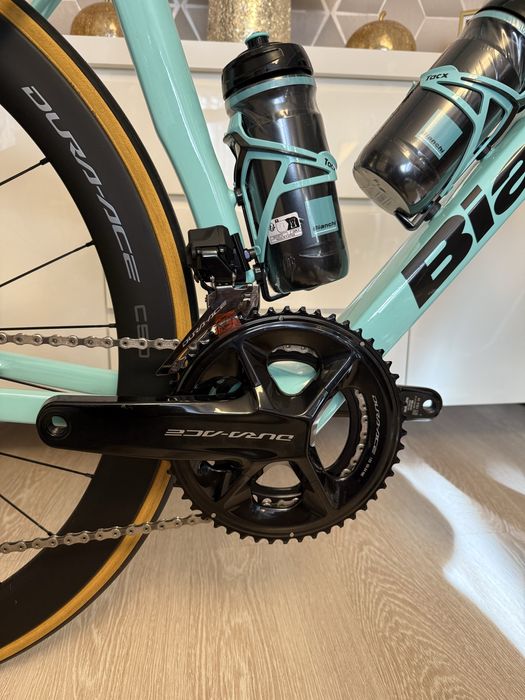 Cursiera Bianchi Specialissima di2 2025 Dura Ace 12V