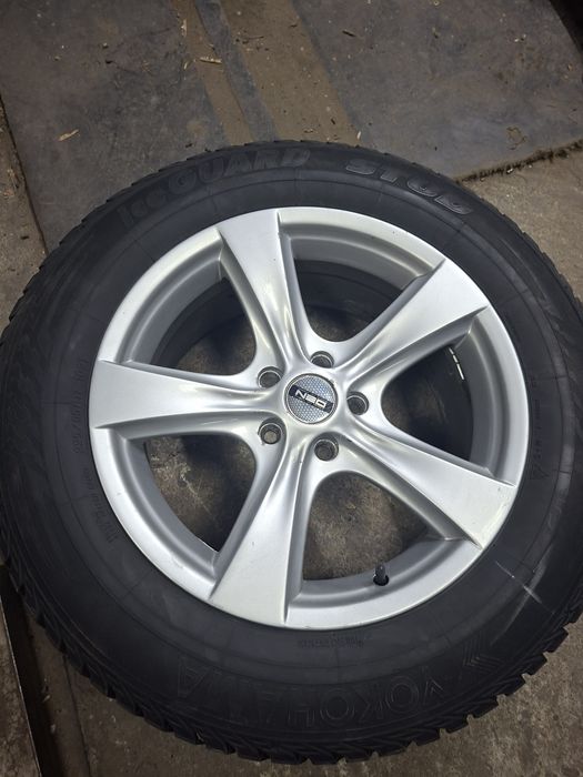 Продам резину с дисками.