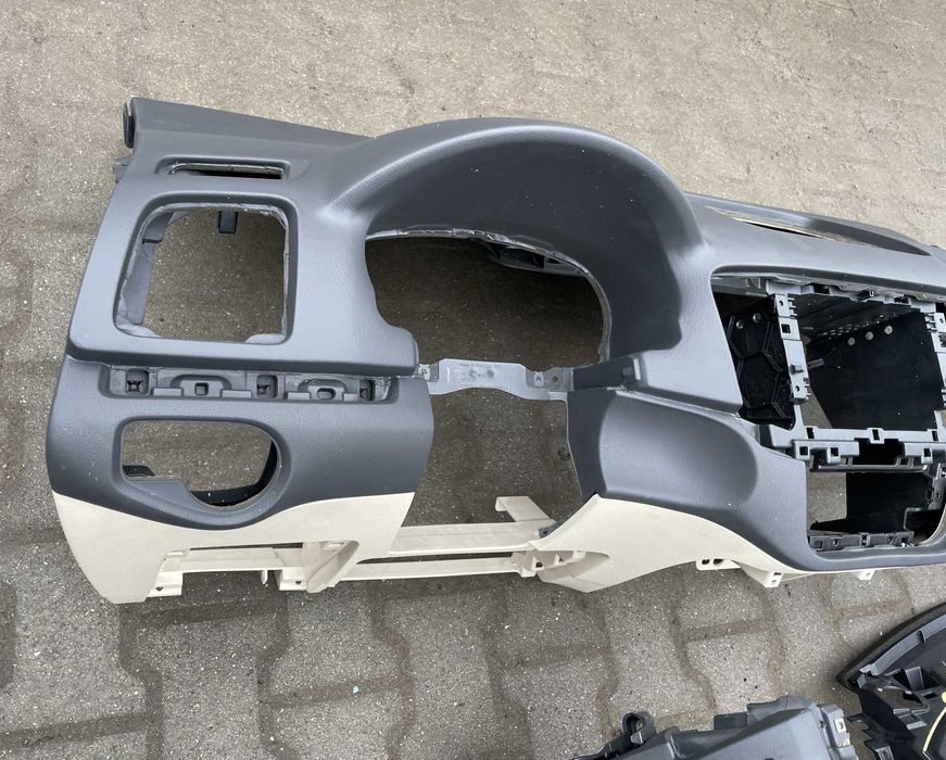 VW Sharan - plansa bord 2 culori - set centuri siguranta - kit airbag