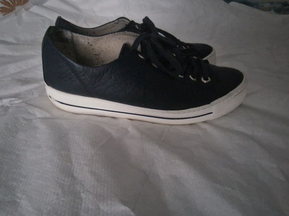 Vand ieftin pantofi!!!