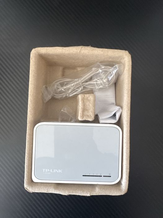 Настольный коммутатор TP-LINK