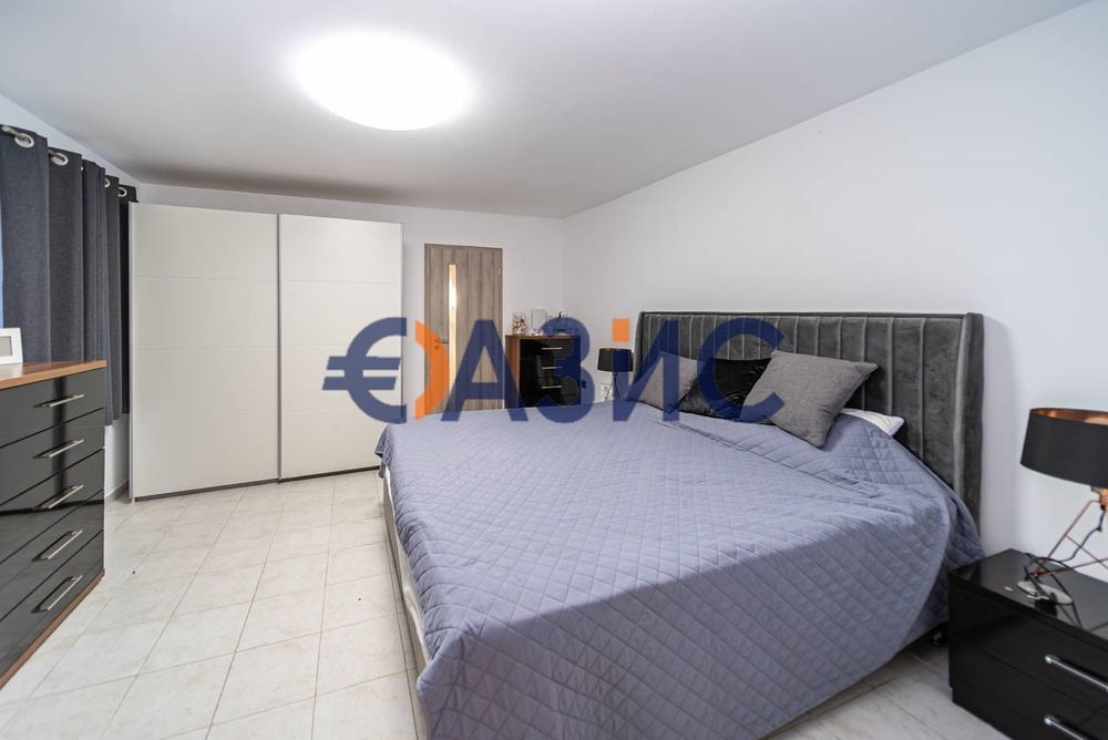 Продава се Къща в Каблешково - 210 кв.м за 1190 €/кв.м - Снимка #9