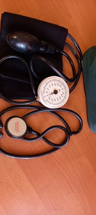 Продаётся медицинские танометры