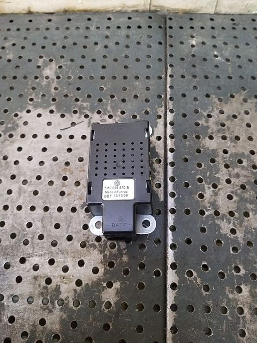 Amplificator antena radio vw golf 6 5k 5m0035570b