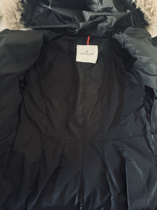 Зимно яке с пух и яка от лисица и MONCLER