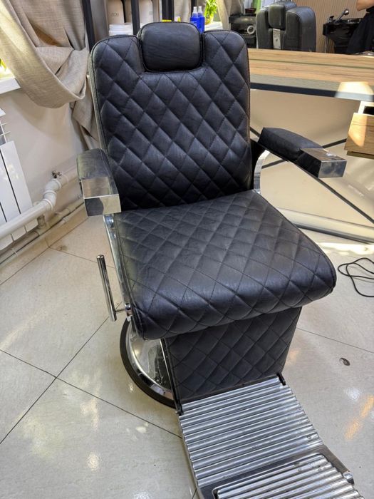 Продам 2 кресла для салона красоты