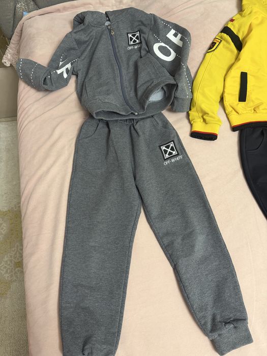 Продам детские вещи