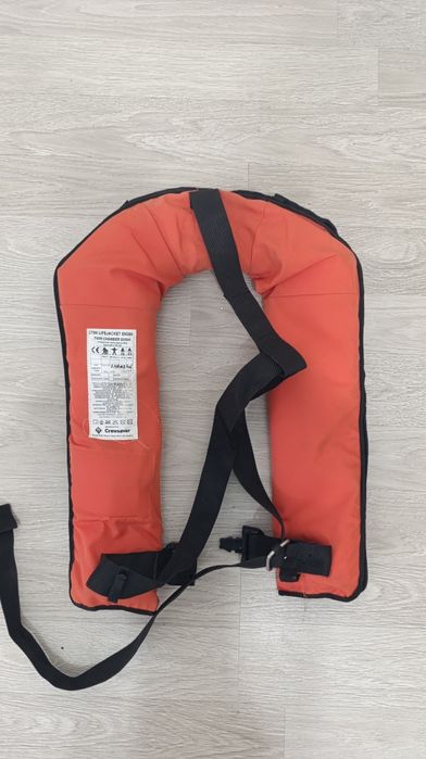 Спасальные жилеты обмен