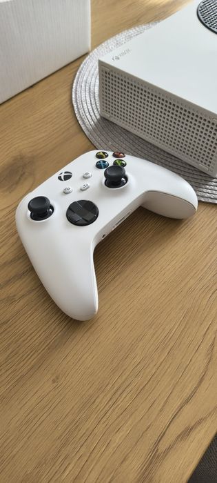 Xbox Series S / 1 controllere