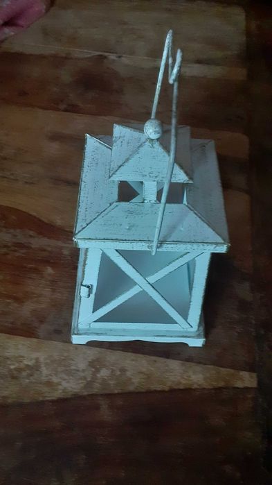 фенер метален ретро антикварен, за свещ и други, метал стъкло, бял