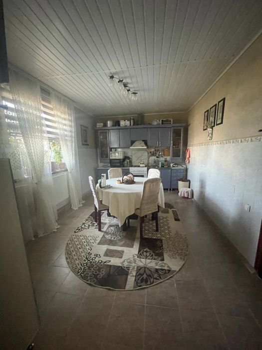 Продается 2-х этажный дом