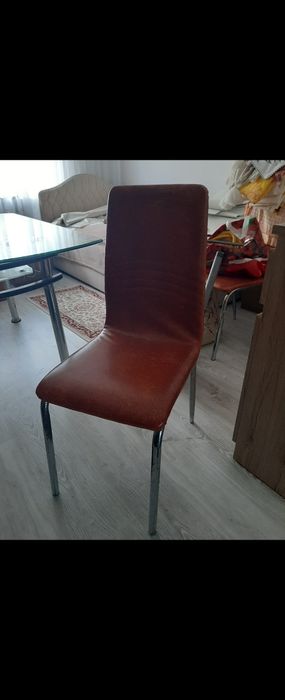 Masa de sticla cu scaune