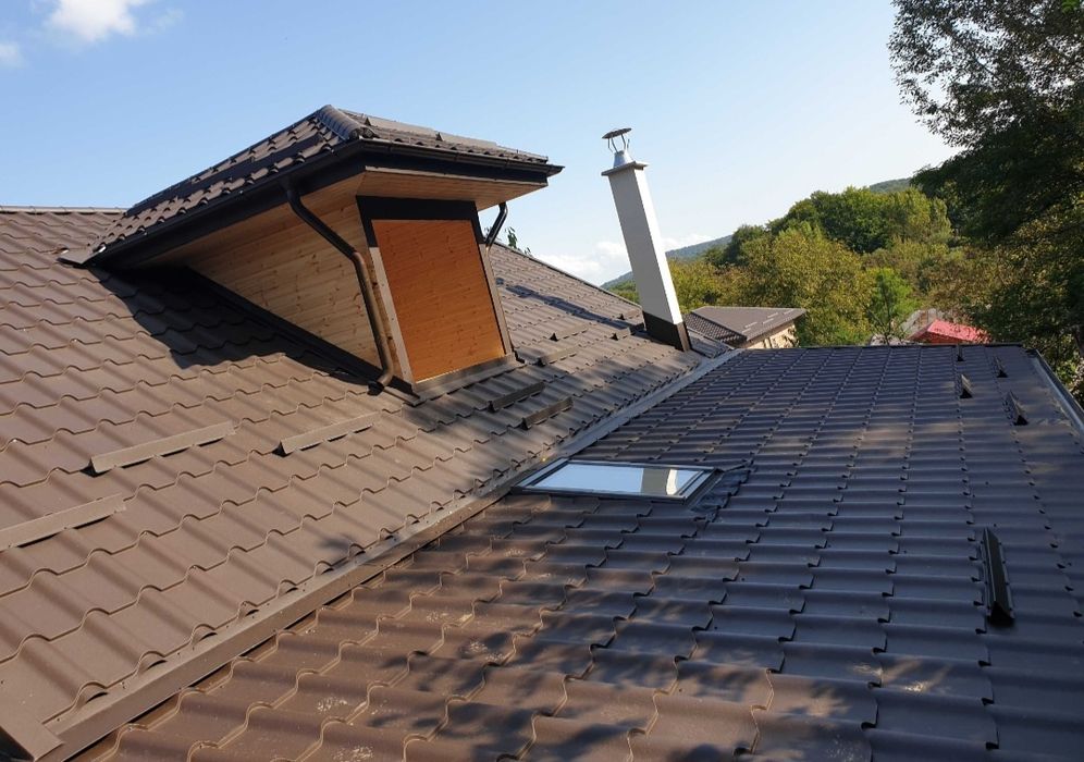 Executam acoperisuri și reparații