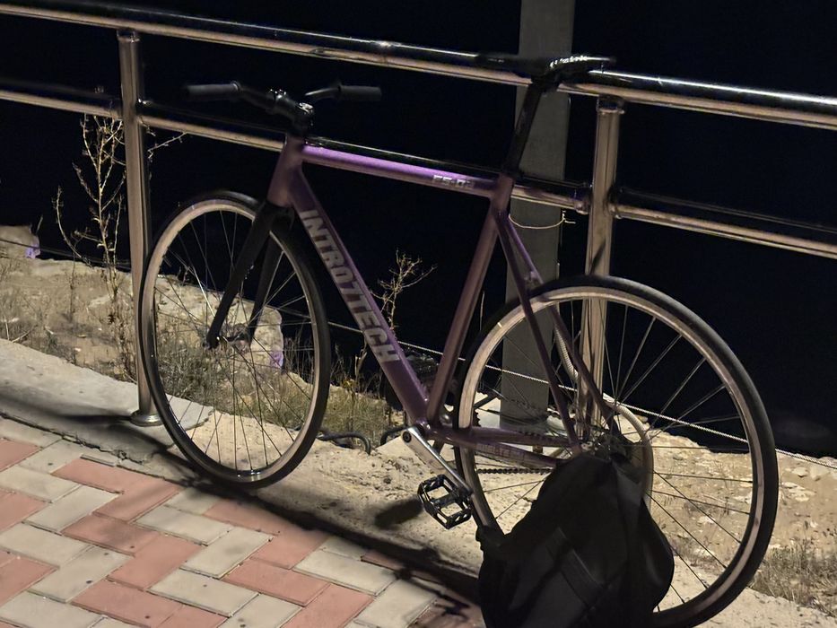 Fixed gear.