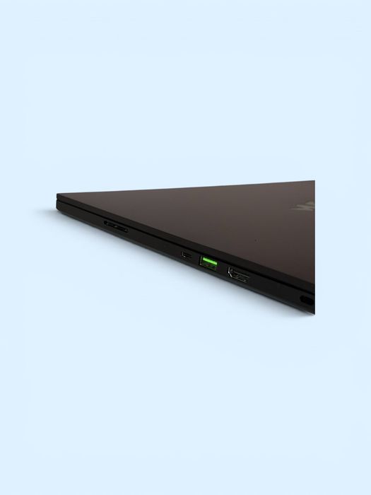 Геймърски Лаптоп 15.6’QHD 165Hz RTX 3080 8GB Core I7-11800H Razer Blade Advanced 15 32GB DDR4 1TB SSD