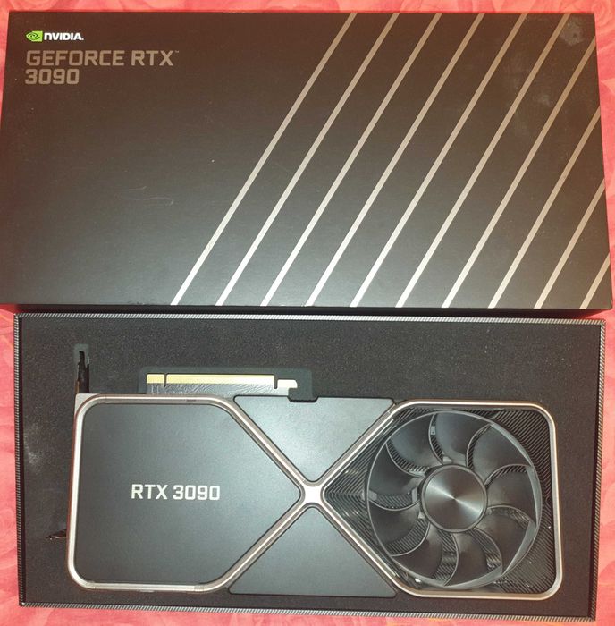 Placa nVidia RTX 3090 Founders Edition ca noua
