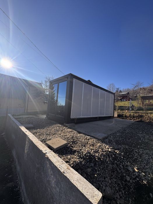 Casa modulara tip container