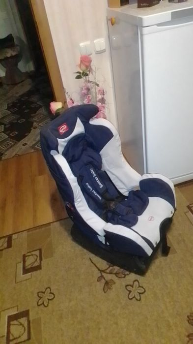 Продам автокресло