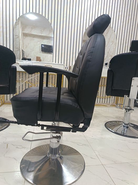 Кресло для порихмахиров