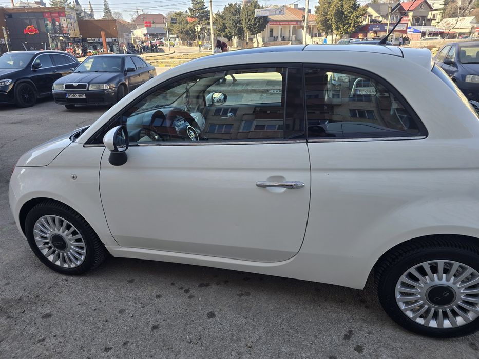 FIAT 500 panoramic ,benzină 2011