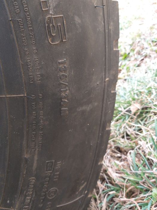 Vand cauciucuri camion