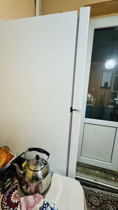 Срочно! Холодильник Almagreen Ag-TRF-286W