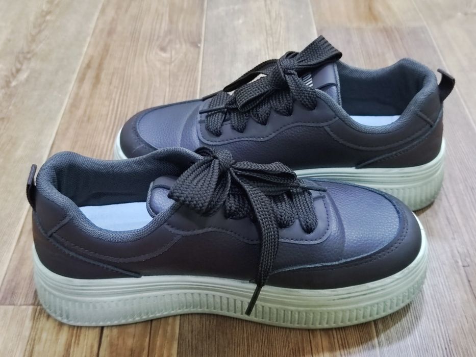 Кроссовки miu miu.